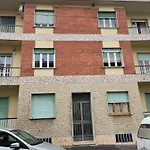 Zen Apartment Located In Turin Pre Hill